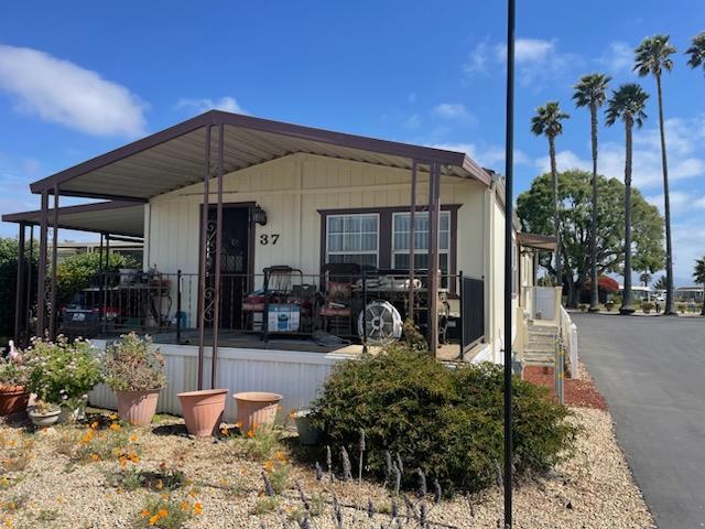 12350 Christensen Road, Salinas CA: https://media.crmls.org/mediaz/ce6ed420-8073-4deb-86ad-aef48f8a3f4d.jpg