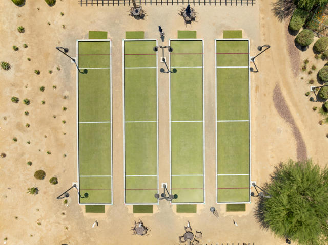 Image 68 of 86 For 43595 Vacanza Court