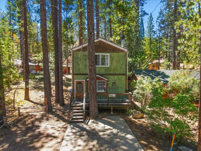 42557 La Cerena Avenue, Big Bear, California 92315, 3 Bedrooms Bedrooms, ,2 BathroomsBathrooms,Single Family Residence,For Sale,La Cerena,219112060PS