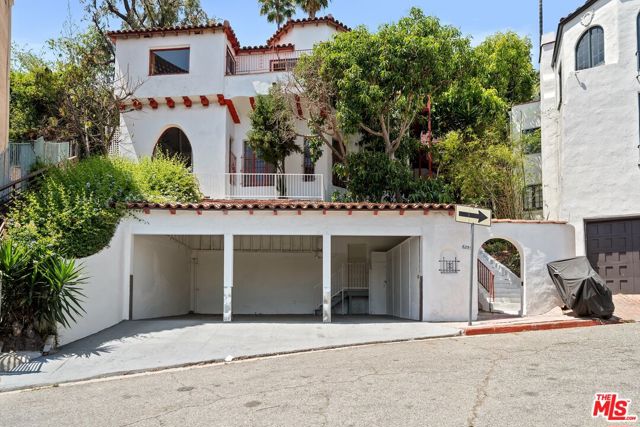 6255 Holly Mont Drive, Los Angeles, California 90068, ,Multi-Family,For Sale,Holly Mont,24408675