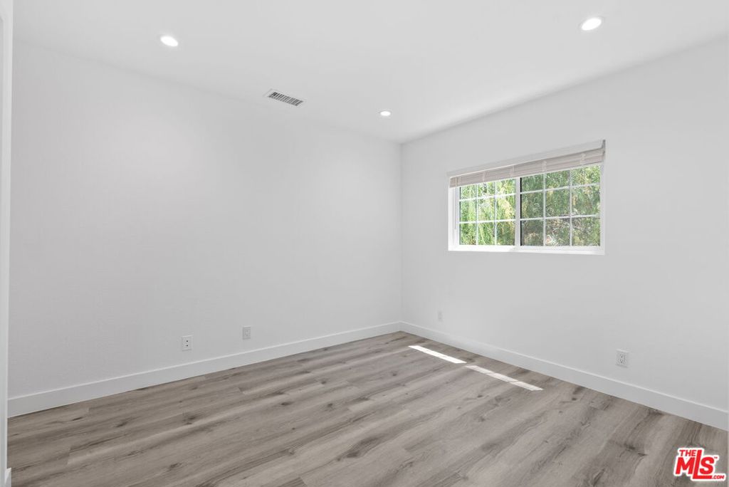 MLS #25596717 image #6