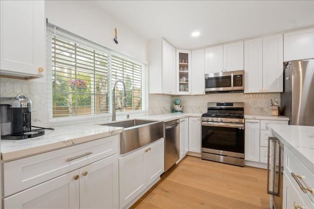 Detail Gallery Image 16 of 27 For 2801 Jacaranda Ave, Carlsbad,  CA 92009 - 4 Beds | 2 Baths