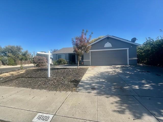 16100 5th Street, Lathrop CA: https://media.crmls.org/mediaz/ce76756e-0f60-4ab6-b484-afba370d9ee3.jpg
