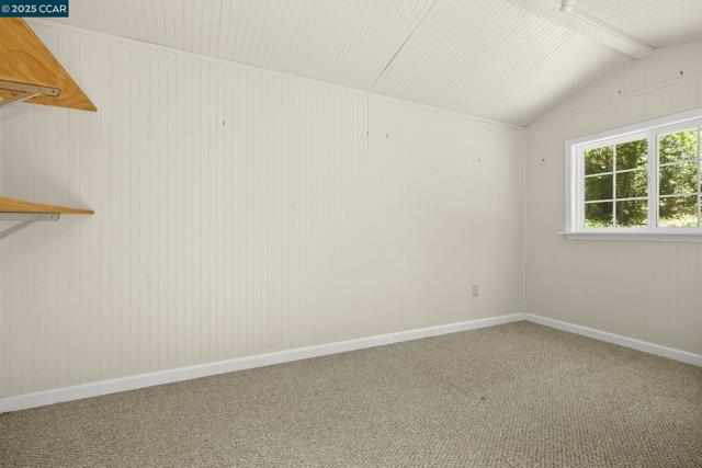 305 Overhill Rd, Orinda CA: https://media.crmls.org/mediaz/ce76eae1-58b6-4bd7-bc15-ce582f956e2a.jpg
