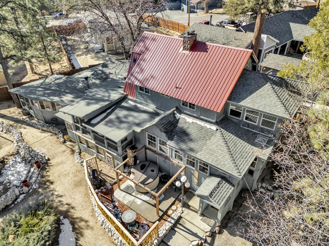 25585 Alderwood St Street, Idyllwild CA: https://media.crmls.org/mediaz/ce771dd7-d8d1-419c-beca-050c5f69f09e.jpg