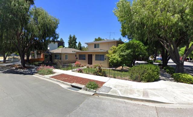 284 Elmwood Street, Mountain View CA: https://media.crmls.org/mediaz/ce786204-4e2a-4ed5-8084-7a6f98ae65ec.jpg