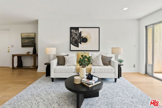 1831 Prosser Avenue, Los Angeles CA: https://media.crmls.org/mediaz/ce78cb0a-2caa-42b4-b08b-6d6ae1181b5c.jpg