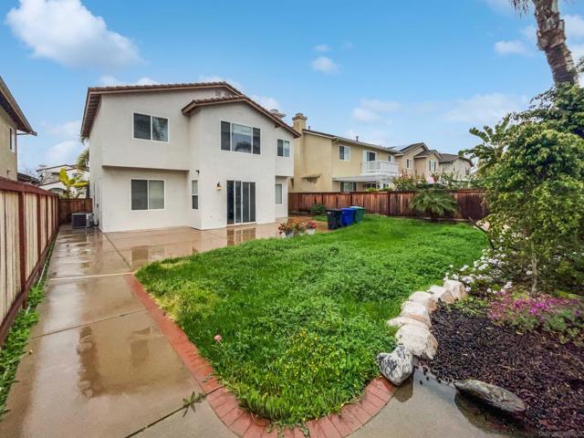 1393 Misty Ridge Pl, Chula Vista CA: https://media.crmls.org/mediaz/ce78dc8f-7762-43e1-be98-f9a3e3b688e4.jpg