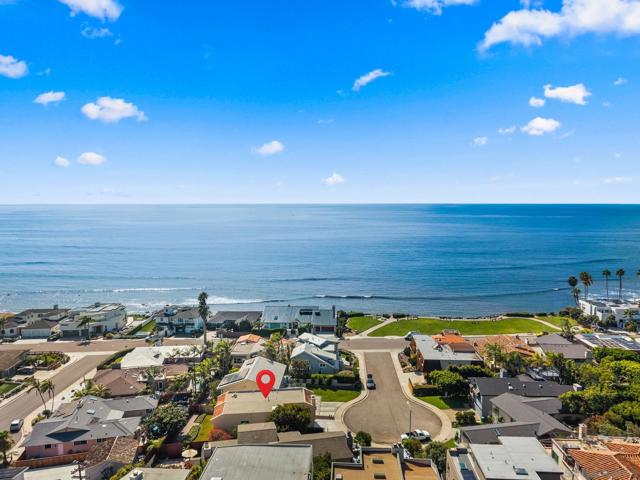 315 Colima Court, La Jolla CA: https://media.crmls.org/mediaz/ce790aab-92db-49c5-b8cf-473b8d9a5594.jpg