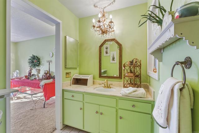 Detail Gallery Image 39 of 58 For 1637 Oak Hill, Escondido,  CA 92027 - 3 Beds | 2 Baths