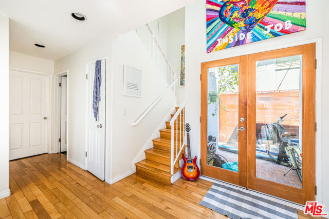 653 Marine Street photo 34