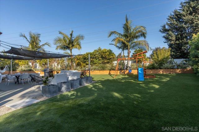 101 Rodney Ave, Encinitas, California 92024, 4 Bedrooms Bedrooms, ,2 BathroomsBathrooms,Single Family Residence,For Sale,Rodney Ave,250019863SD