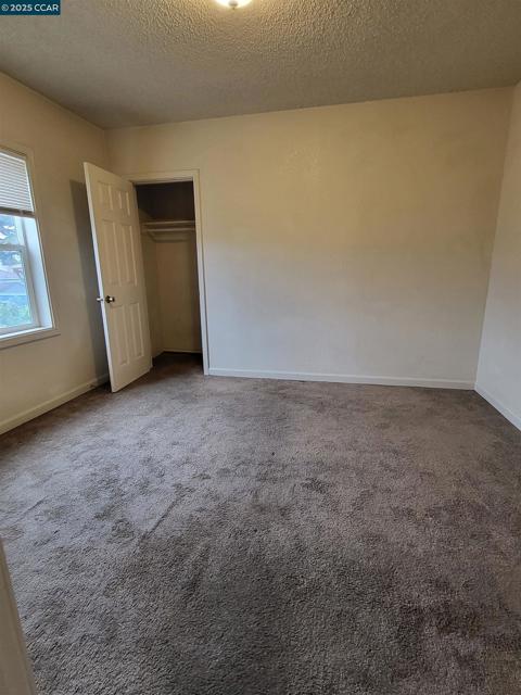 578 Civic Center St, Richmond CA: https://media.crmls.org/mediaz/ce7b1a16-cbb8-4673-af3e-3bafb9645063.jpg