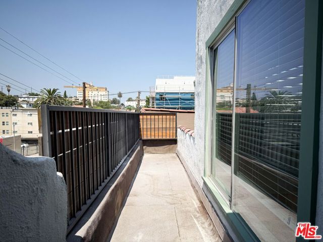 1947 Clinton Street, Los Angeles CA: https://media.crmls.org/mediaz/ce7b48c6-bc52-4ab4-b511-5e188b219089.jpg