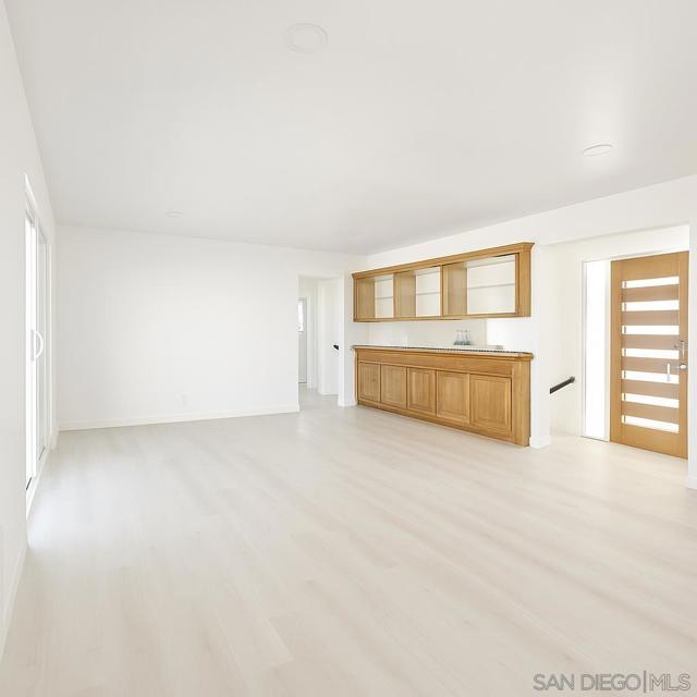 5139 Hilda Rd, San Diego CA: https://media.crmls.org/mediaz/ce7c1cef-d4a6-4758-87fe-74376c5c66df.jpg