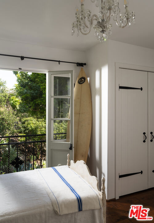 15 Loma Media Road, Santa Barbara CA: https://media.crmls.org/mediaz/ce7c26f3-0bf8-4a0e-80bc-5c695a6f2218.jpg
