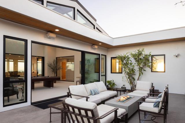 2900 E Cliff Drive, Santa Cruz CA: https://media.crmls.org/mediaz/ce7cb3be-7d9e-4bd0-9d71-a4fa13945e7a.jpg