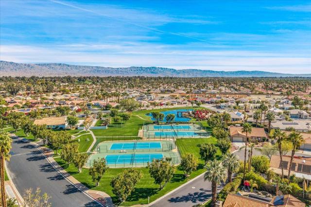 36429 Las Begonias, Cathedral City CA: https://media.crmls.org/mediaz/ce7d224d-d04f-4a3a-8f37-0d76731290ba.jpg