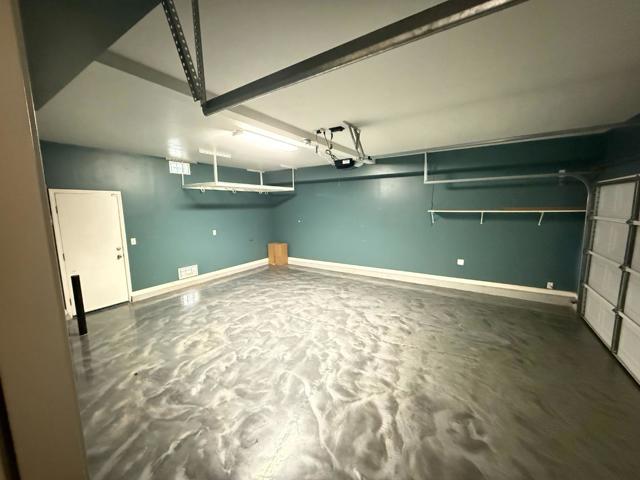 12 Mantauk Point Place, Sacramento CA: https://media.crmls.org/mediaz/ce7ef74b-99cd-4edc-b0cb-c1e52a076a9d.jpg