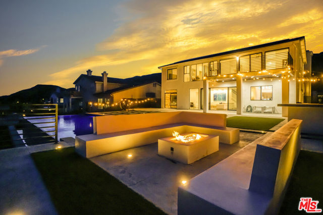 17764 Sidwell Street, Granada Hills CA: https://media.crmls.org/mediaz/ce7f12f3-84f4-4ecb-b4ed-0ff9fe1abc9d.jpg