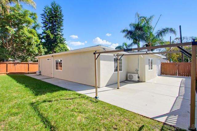 2604 Magnolia Ave, San Diego CA: https://media.crmls.org/mediaz/ce7f5972-df3a-4e1f-bcda-4ee6c12417b1.jpg