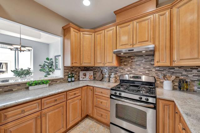525 Guiti Garden Court, San Jose CA: https://media.crmls.org/mediaz/ce802714-b66d-4d11-bf0c-3c663f426cc5.jpg