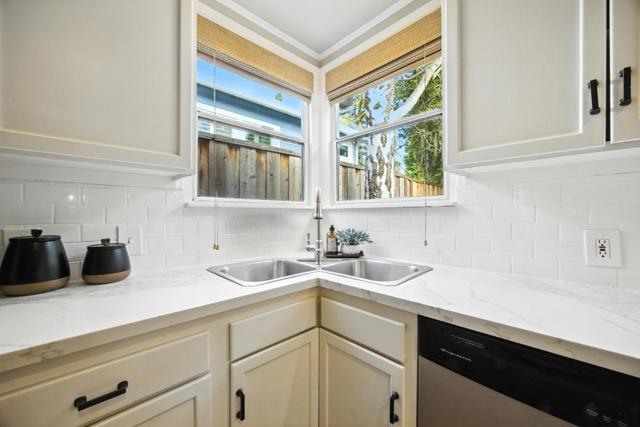 2084 San Carlos Avenue, San Carlos CA: https://media.crmls.org/mediaz/ce80fabe-675d-410e-82b5-bf610b9373e6.jpg