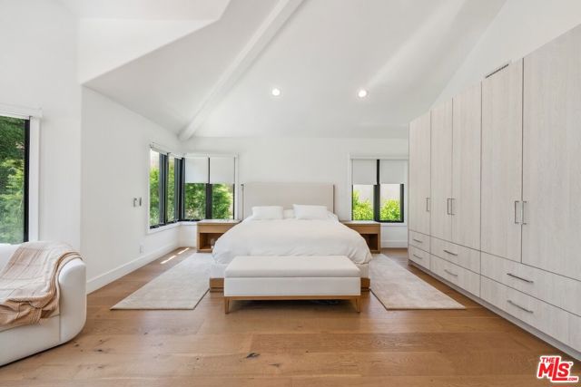 23180 Park Blanco, Calabasas CA: https://media.crmls.org/mediaz/ce822f7d-3f2d-4e68-8500-b1adec14ac81.jpg
