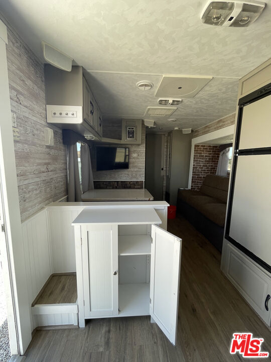55 E Avenue D4, Lancaster CA: https://media.crmls.org/mediaz/ce82a66a-2856-4d92-9767-80a9dde427ca.jpg