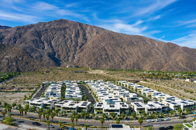 798 Obsidian Loop E, Palm Springs, CA 92264