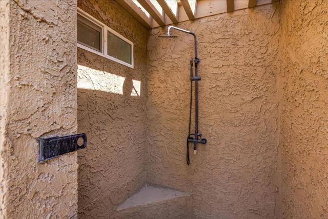 44289 Venice Court, Palm Desert CA: https://media.crmls.org/mediaz/ce82eb45-33ce-4339-ba39-96c9af990e13.jpg