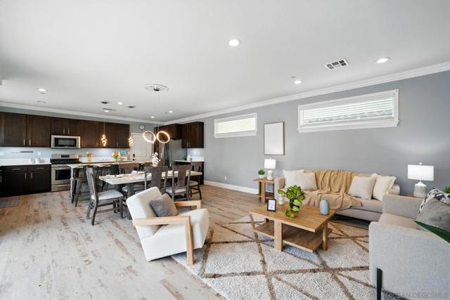 1705 Tuckers Grove Ave, Chula Vista CA: https://media.crmls.org/mediaz/ce83b9f4-69b4-4116-b3ea-deba19543d4b.jpg