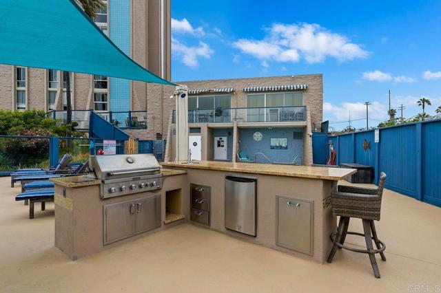 1200 Harbor N, Oceanside CA: https://media.crmls.org/mediaz/ce8493d3-c562-48c4-a5f6-5ff834e793d9.jpg