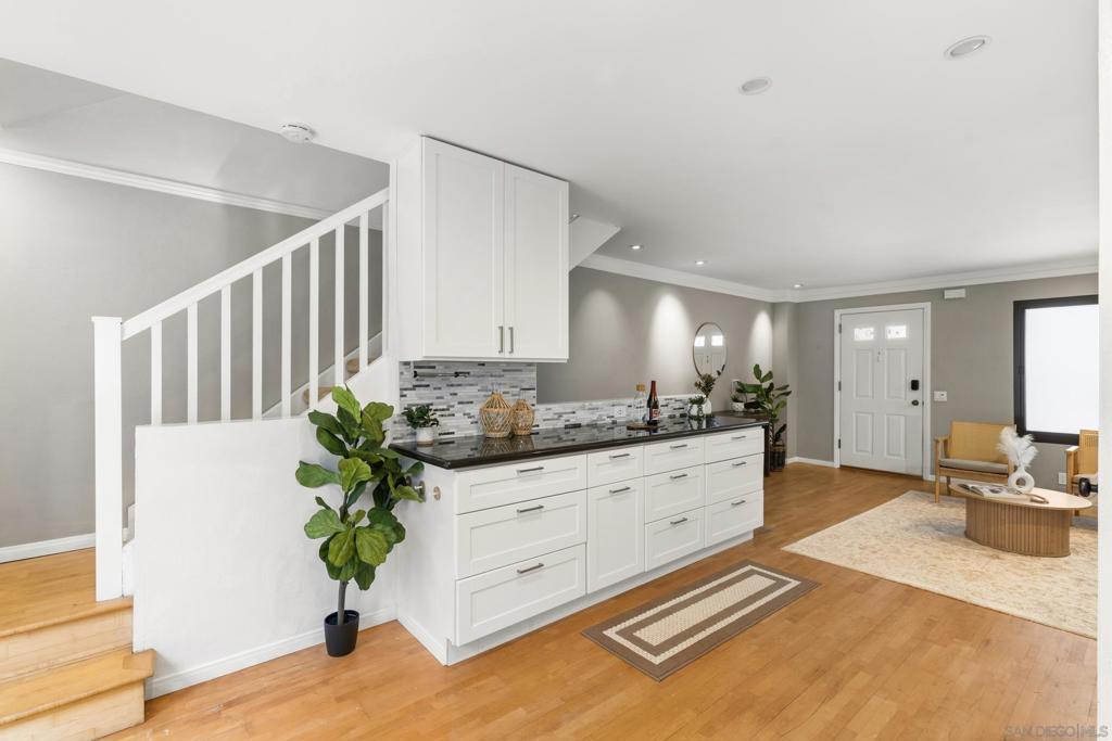 3938 Voltaire St - photo 7