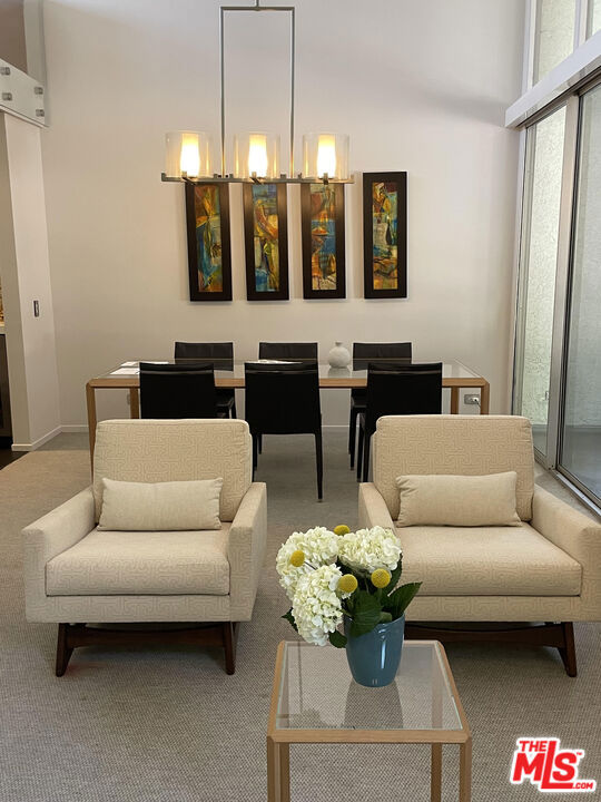 1730 California Avenue, Santa Monica CA: https://media.crmls.org/mediaz/ce84b96b-650a-4266-b131-f728aea10a7e.jpg