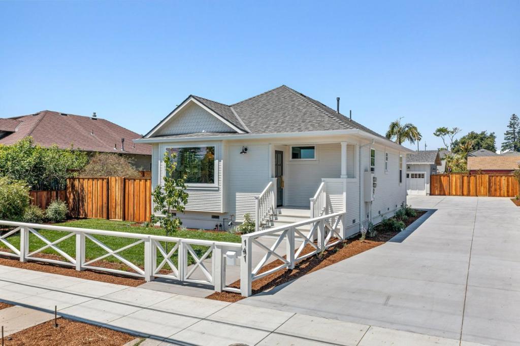 1411 Seabright Avenue, Santa Cruz, CA 95062