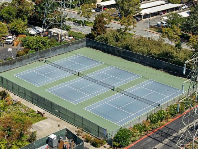 1051 Beach Park Boulevard, Foster City CA: https://media.crmls.org/mediaz/ce86ac1a-bc93-4eba-b3a5-59b86ecb2c0c.jpg