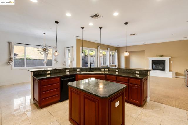 30 Arundel Dr, Hayward CA: https://media.crmls.org/mediaz/ce873c14-bed5-434c-8956-f1156488bef7.jpg