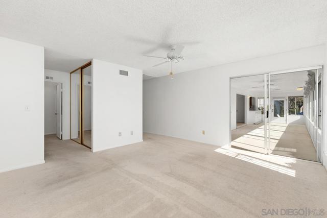 12039 Caminito Cadena, San Diego CA: https://media.crmls.org/mediaz/ce877c3b-db8f-4ea9-9801-de36f6cd0bb3.jpg