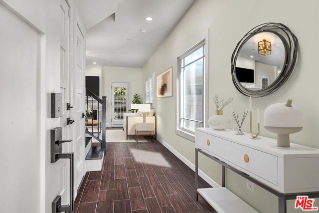 420 Broadway, Redondo Beach, California 90277, 4 Bedrooms Bedrooms, ,2 BathroomsBathrooms,Residential,Sold,Broadway,25532059