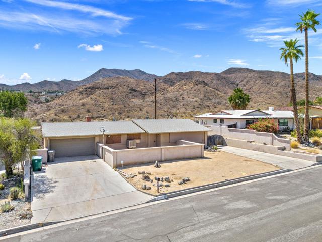 38280 Chuperosa Lane, Cathedral City CA: https://media.crmls.org/mediaz/ce88f5be-867b-42db-930f-e1de286a3ed6.jpg