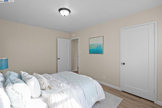 Image 21 of 34 For 2078 Fairbanks