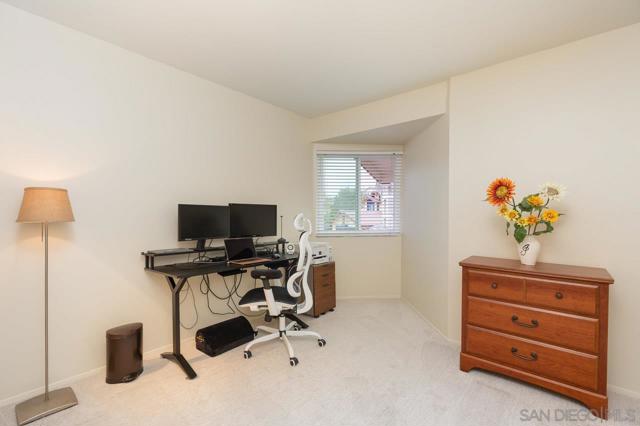 Image 19 of 32 For 14383 La Harina Ct