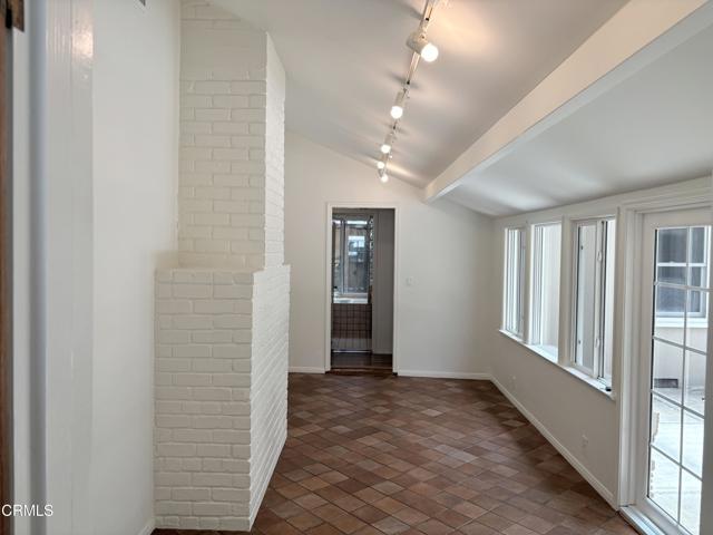 Detail Gallery Image 16 of 32 For 4811 Hill St, La Canada Flintridge,  CA 91011 - 3 Beds | 2 Baths