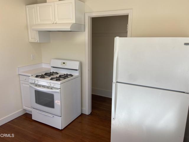 Detail Gallery Image 5 of 11 For 621 S F St, Oxnard,  CA 93030 - 2 Beds | 1 Baths