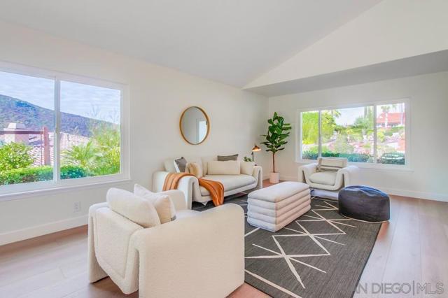 3302 Vista Rocosa, Escondido CA: https://media.crmls.org/mediaz/ce8c03a4-4e41-4eef-959e-3ae9380f3c8e.jpg