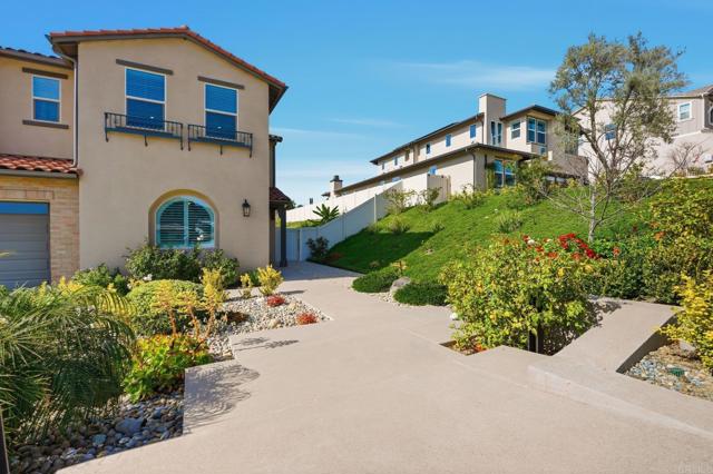 Detail Gallery Image 2 of 51 For 911 Lindbergh, San Marcos,  CA 92069 - 4 Beds | 4/1 Baths