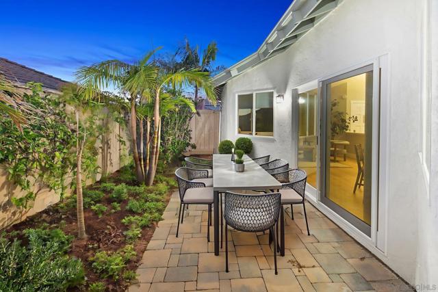 3356 Corte Tiburon, Carlsbad CA: https://media.crmls.org/mediaz/ce8d0b1b-0105-4454-801c-22f939008f12.jpg