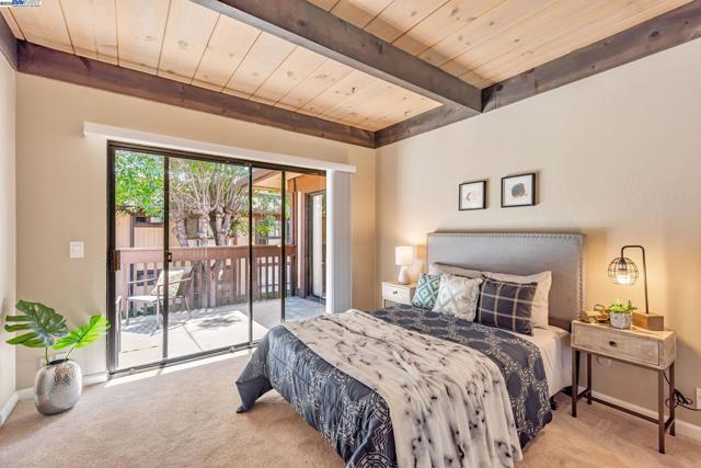 39090 Presidio Way, Fremont CA: https://media.crmls.org/mediaz/ce8e1644-9eff-4579-b6f6-92834a5ddf9d.jpg