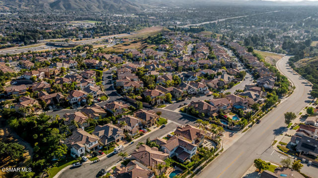 5937 Indian Terrace Drive, Simi Valley CA: https://media.crmls.org/mediaz/ce8e9f60-1228-4c2f-8733-a9b1a22c8691.jpg